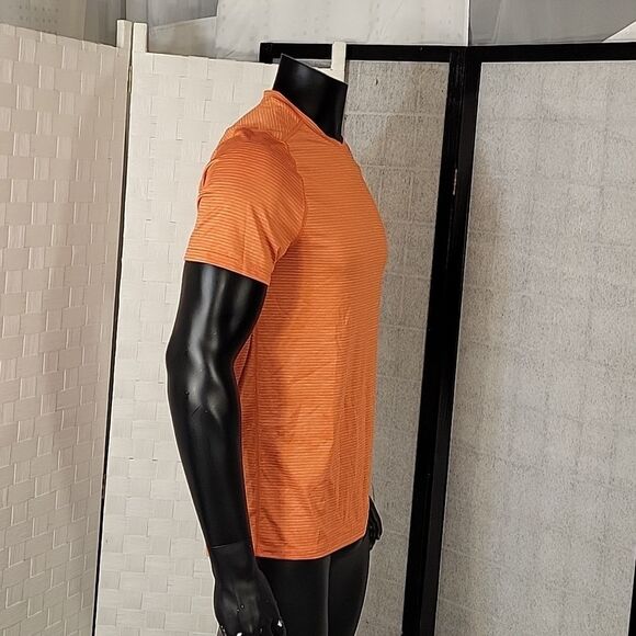 BRAND NEW DSG CREW NECK SHORT SLEEVE MEN'S T-SHIRT - Picture 6 of 14